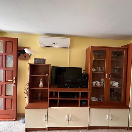 Apartman Lana Каштела Экстерьер фото
