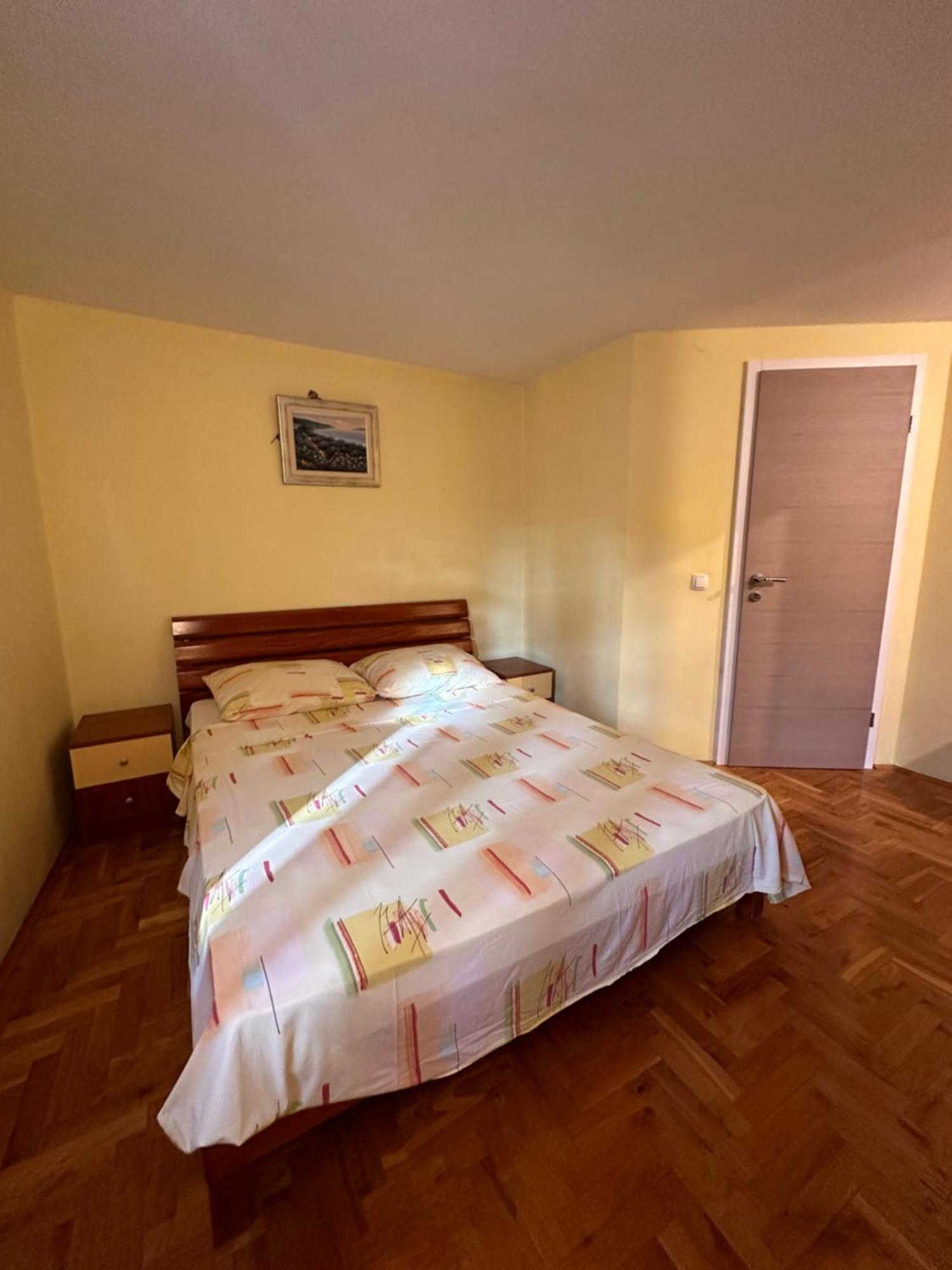 Apartman Lana Каштела Экстерьер фото